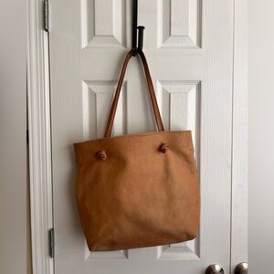 Able knot purse leather